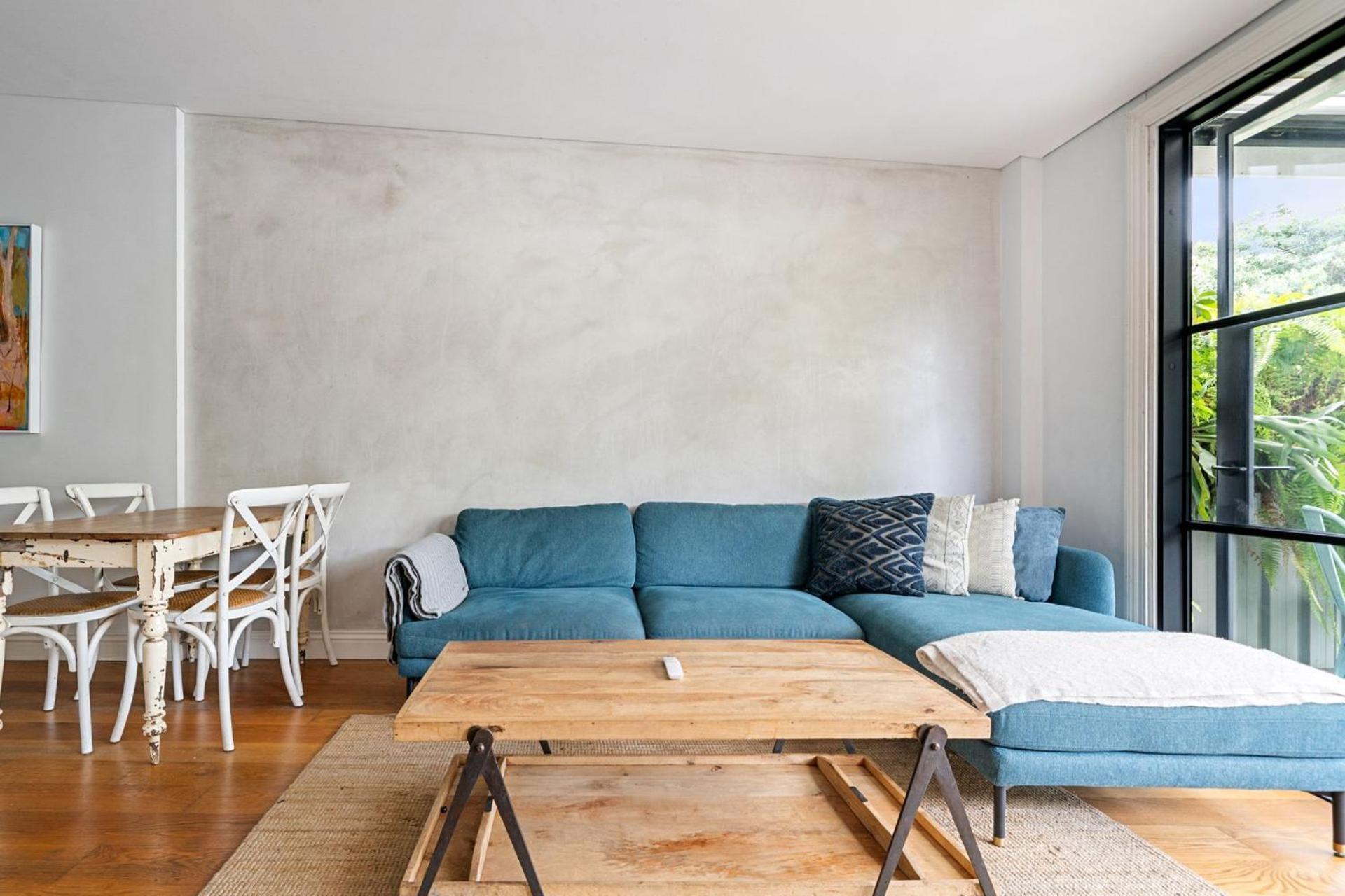 Cozy 3br W Relaxing Outdoor In Prime Location Sydney